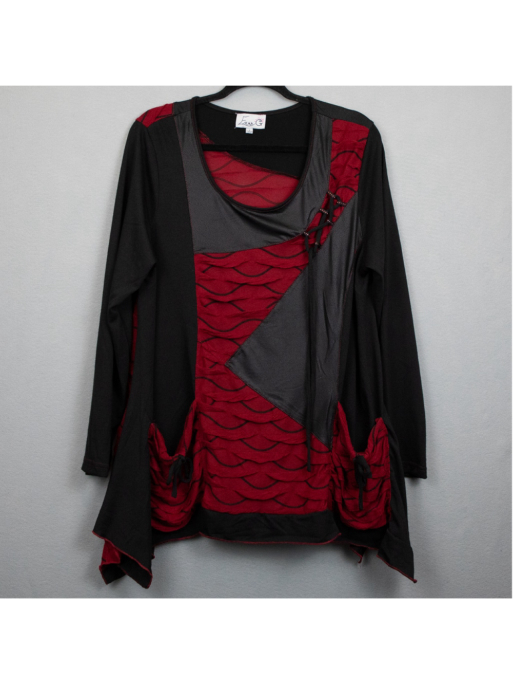 Emma G black red contrasting long sleeve tunic-L